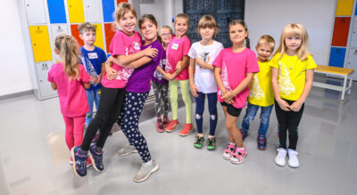 Školy, školky a organizované skupiny dětí a mládeže